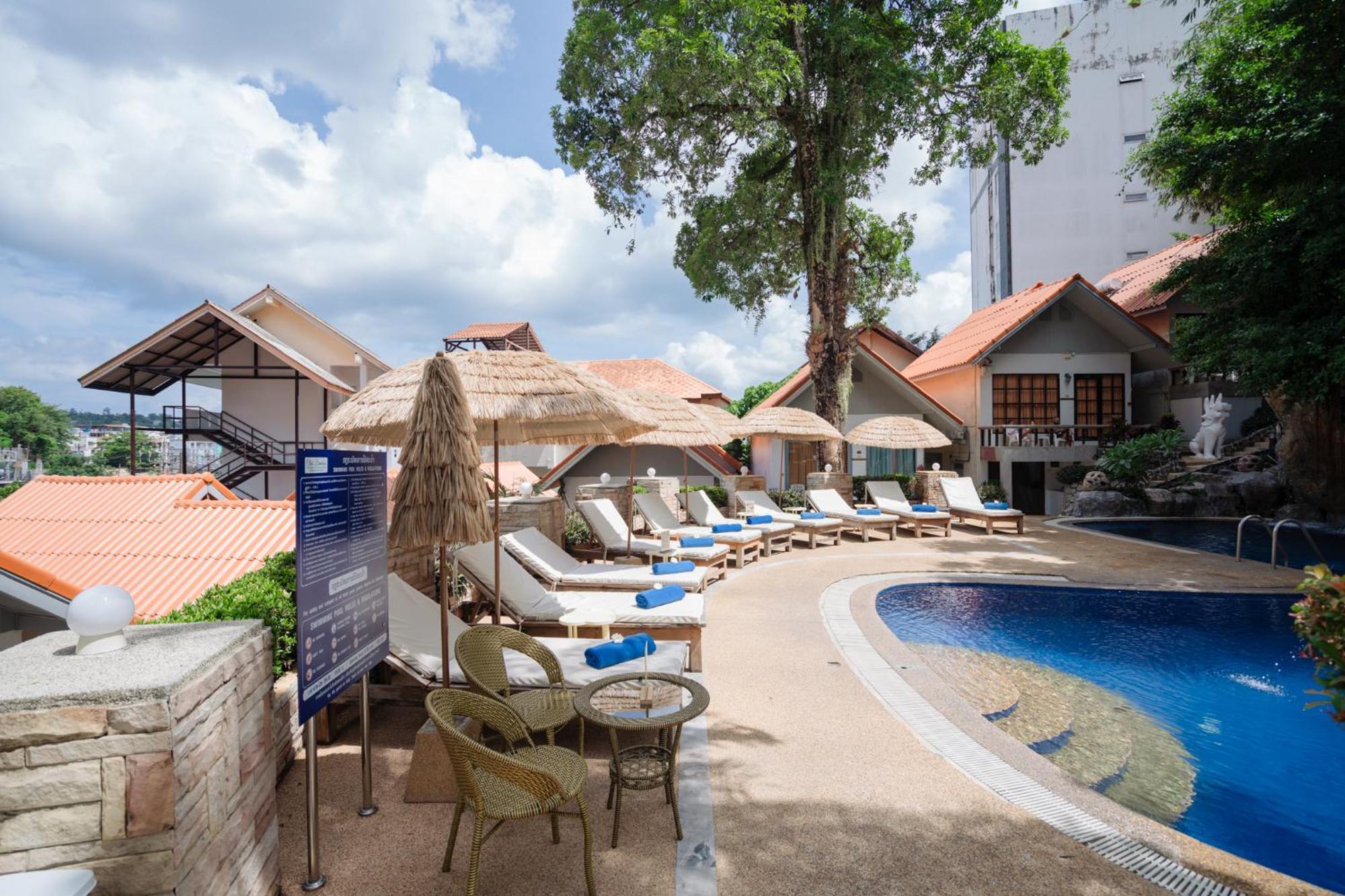 Club Bamboo Boutique Patong Beach Resort Buitenkant foto