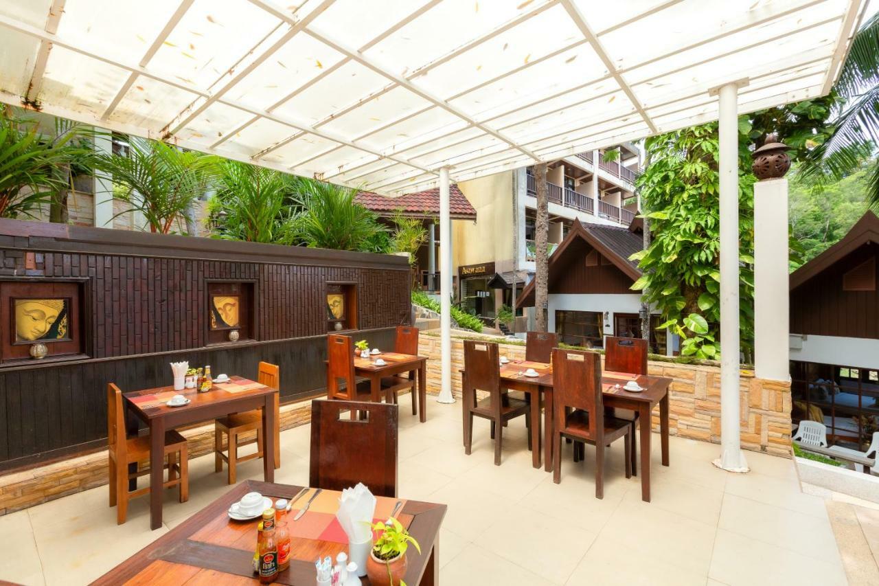 Club Bamboo Boutique Patong Beach Resort Buitenkant foto